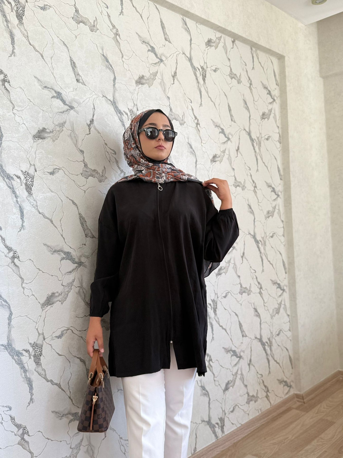 Kadın Fermuarlı Viskon Hırka – Yazlık Rahat ve Şık Dış Giyim | Sofanest