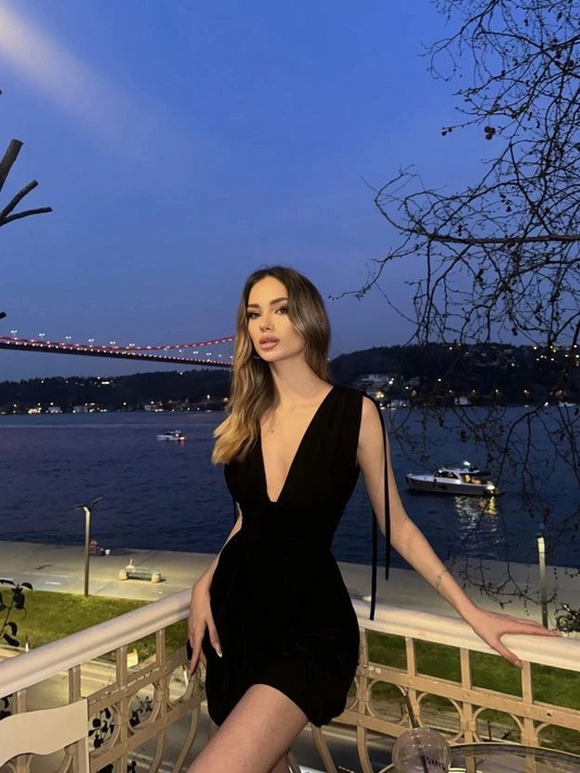 Sofanest Omuzu ip Askılı Şortlu Elbise - Siyah