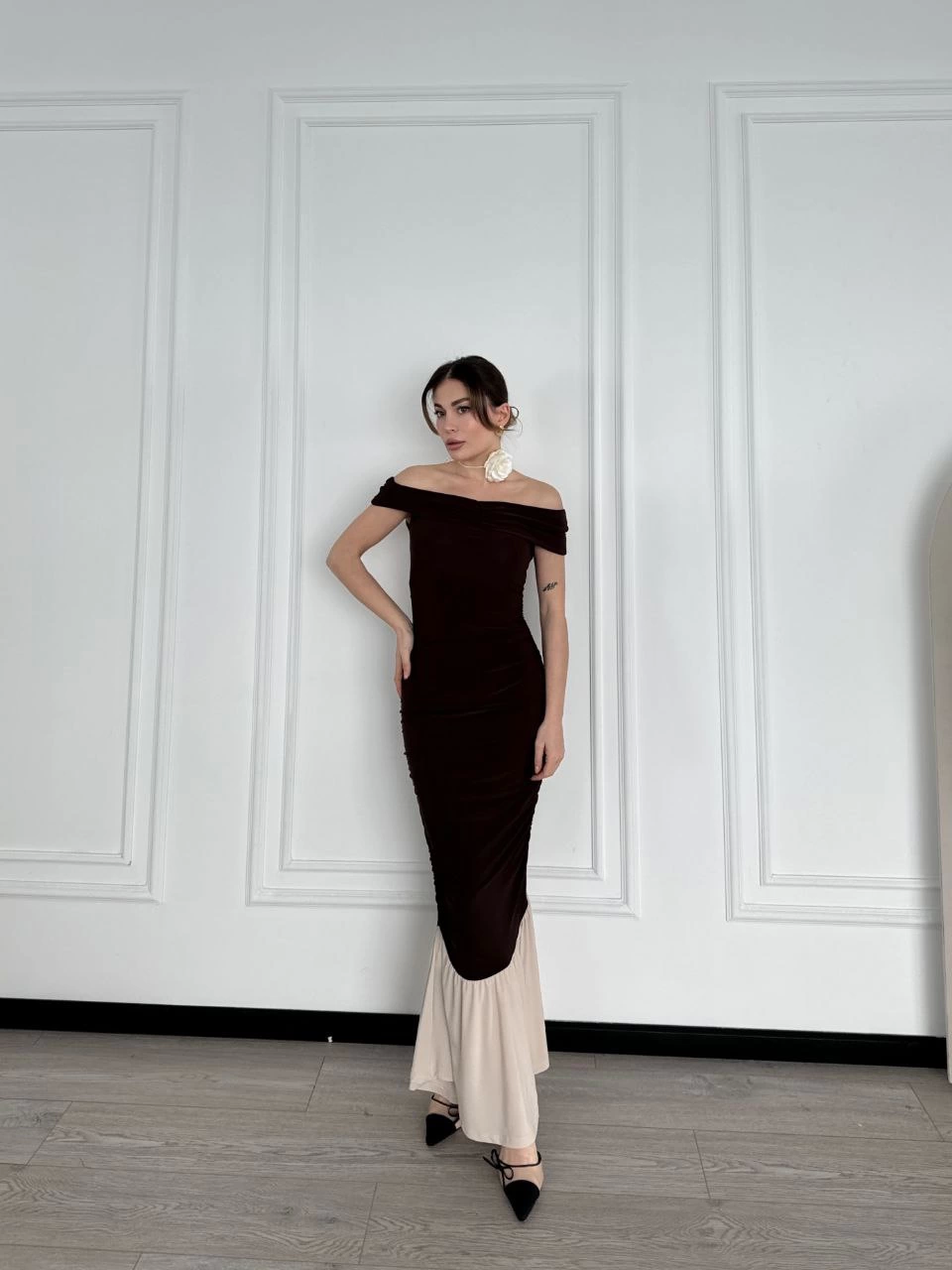 Sofanest Striptiz Omuzlu Uzun Elbise- Kahve